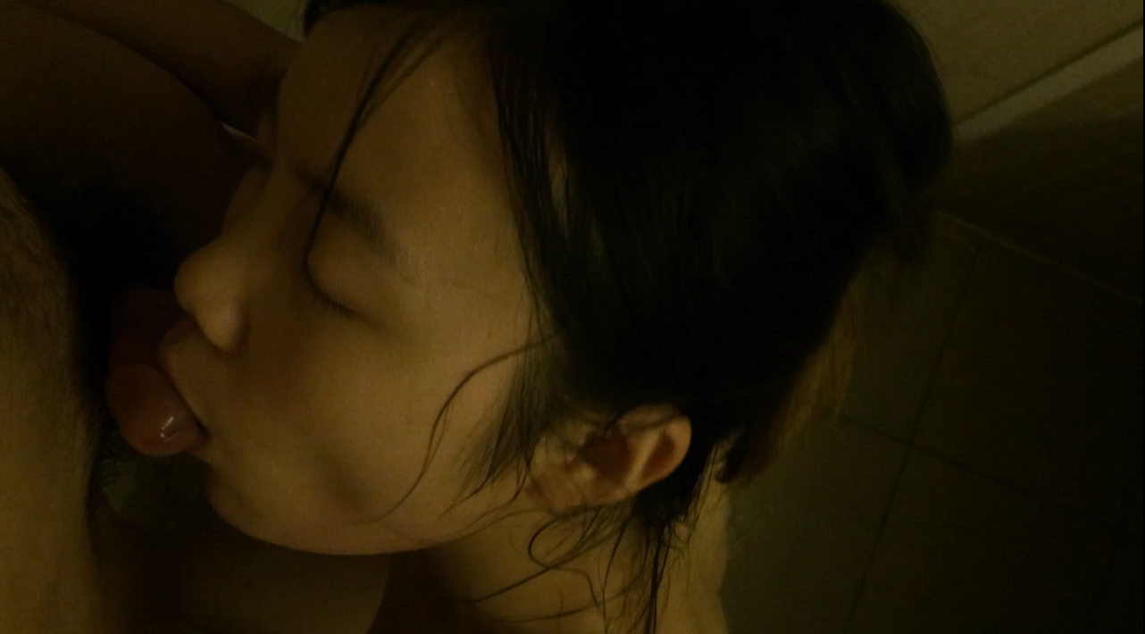 免费看二级片_HD双语中字免费播放